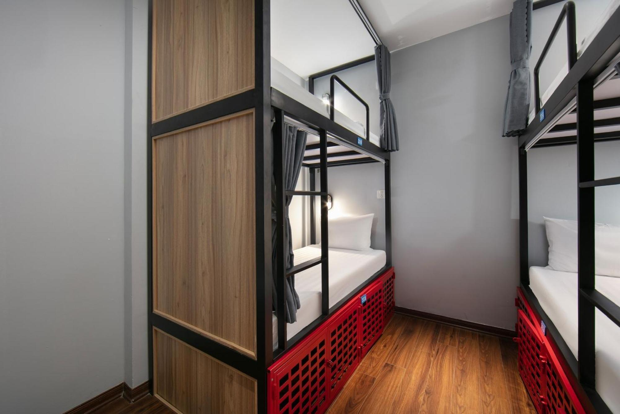 Lakeview Backpackers Hostel & Rooftop Bar Hanoi Bagian luar foto